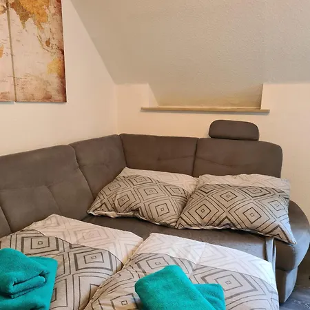 Ruhrperle Fuer 1 Bis Max 9 Erwachsene Apartment Marl